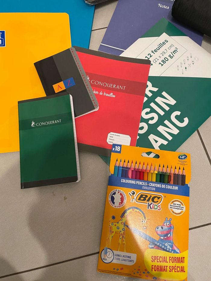 Lot neuf de fournitures scolaires - photo numéro 3