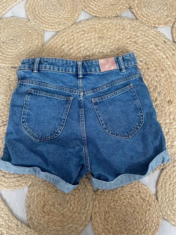 Short en jeans Bershka - photo numéro 2