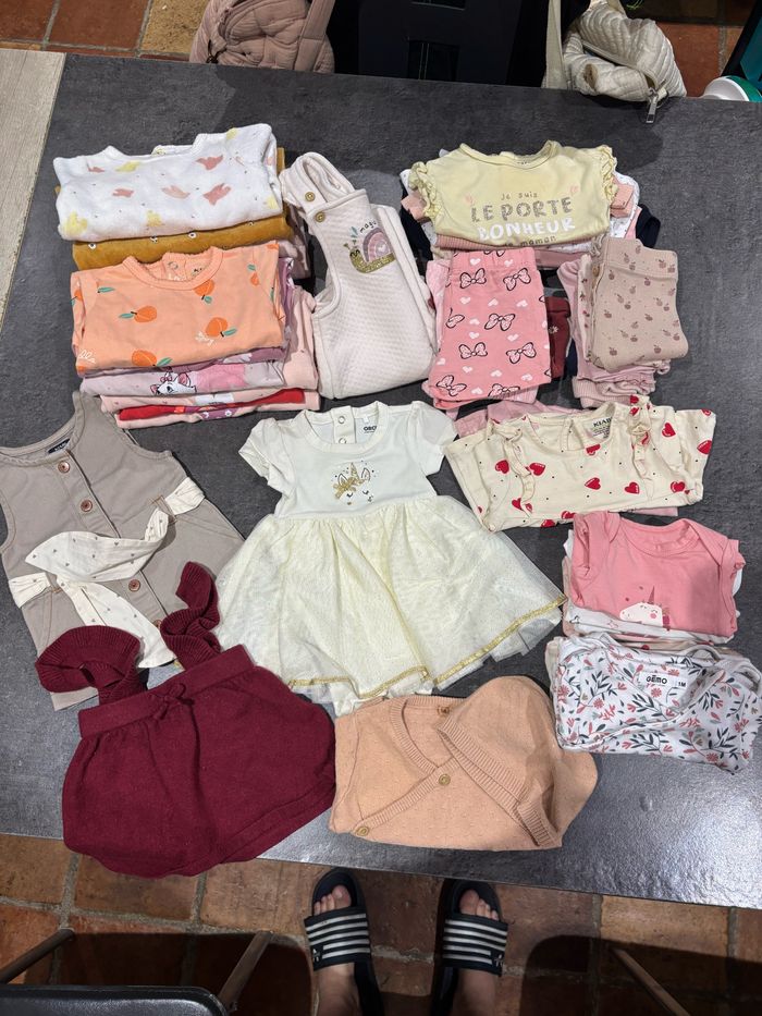 Lot 1 mois bébé fille