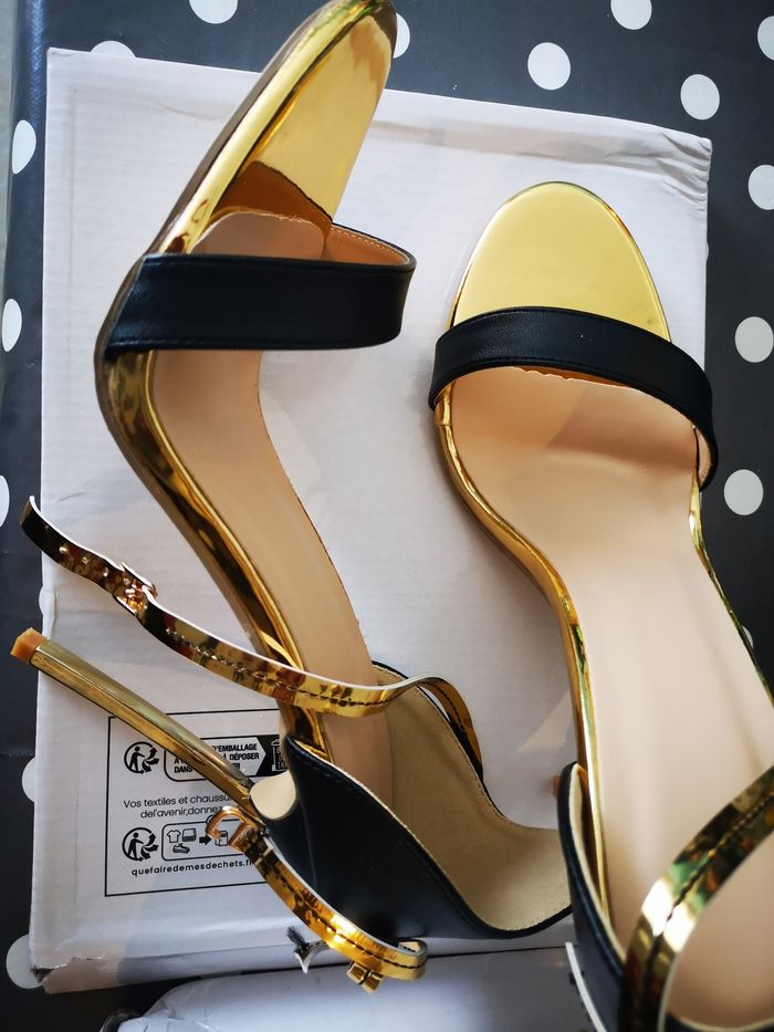 Talons aiguilles T41 - photo numéro 2