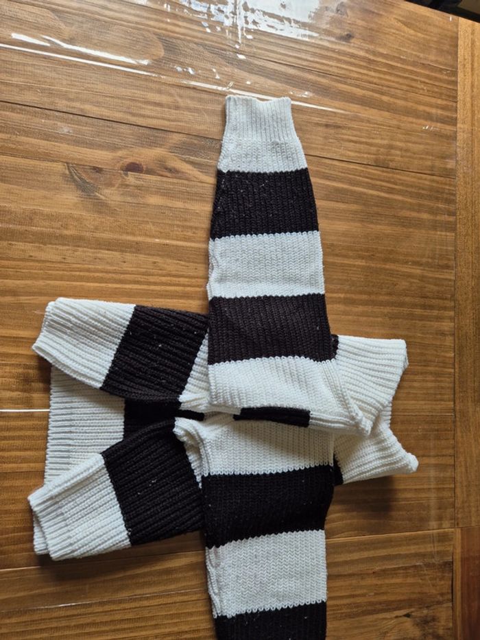Pull rayé noir et blanc - photo numéro 5