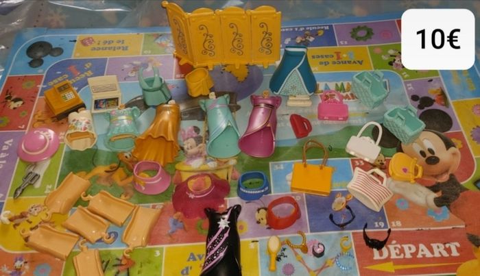 Lot accessoires vêtement playmobil