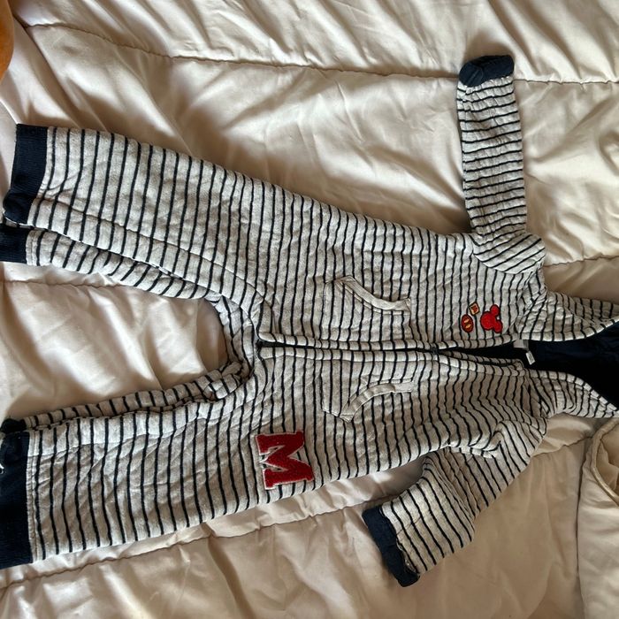 combinaison mickey