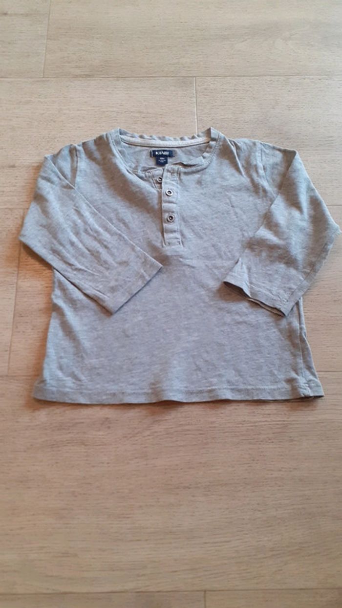 T-shirt