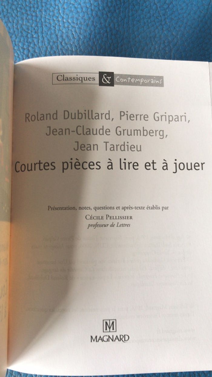 Livre collection collège courtes pièces à lire et à jouer - photo numéro 4