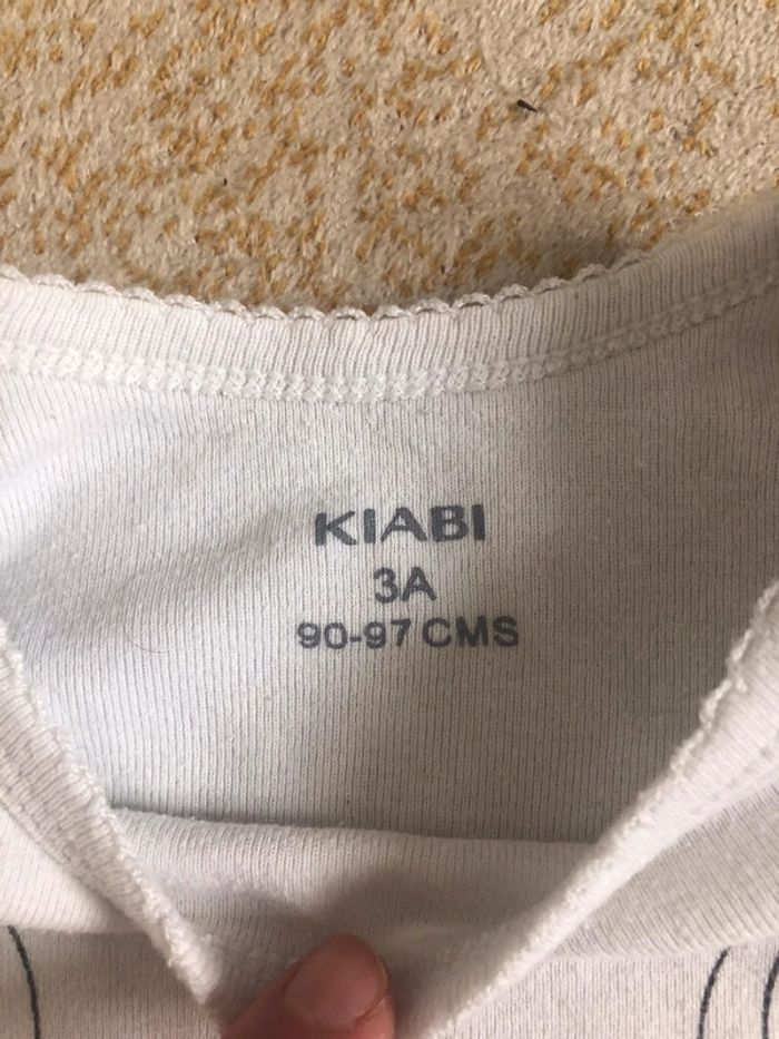T-shirt sous vêtement - photo numéro 2