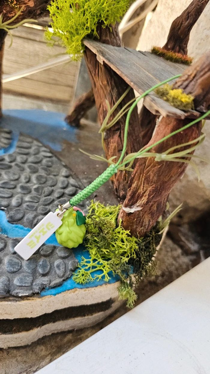 Super petite figurine Pokemon Nintendo porte cle shymin - photo numéro 3