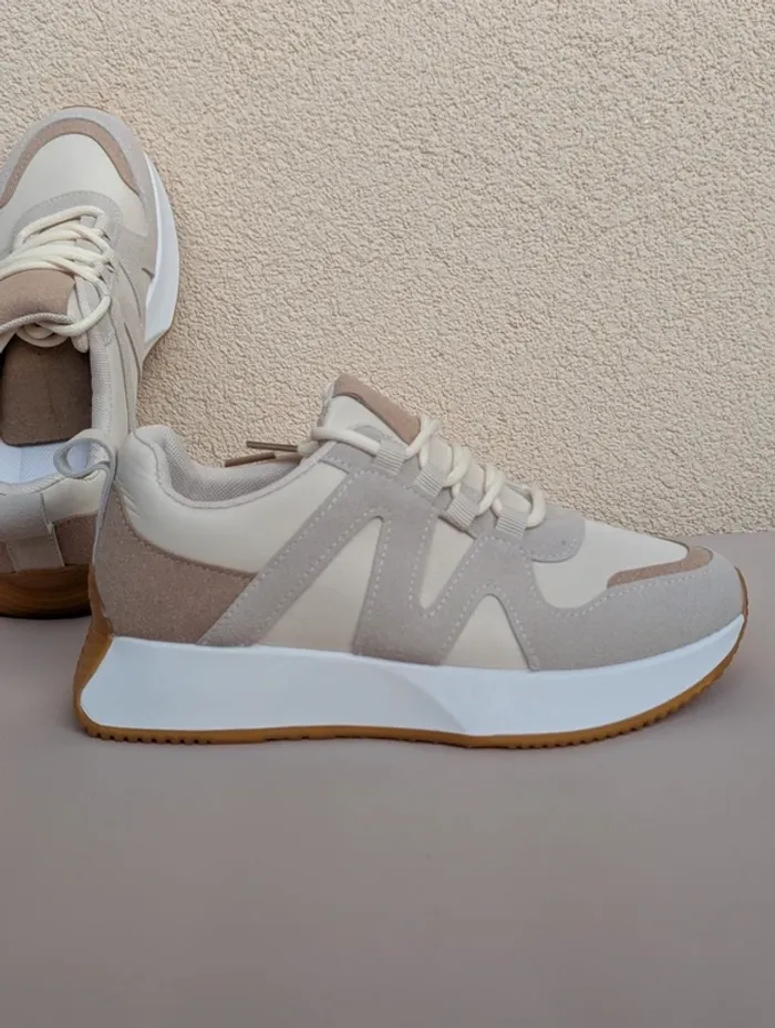 Chaussure basket femme Taille 36 beige gris - Neuves - photo numéro 3