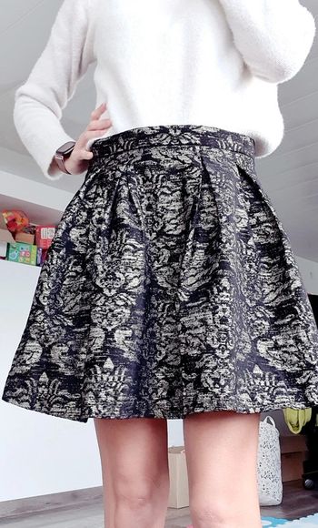 Magnifique jupe Pimkie taille 34 en très bon état