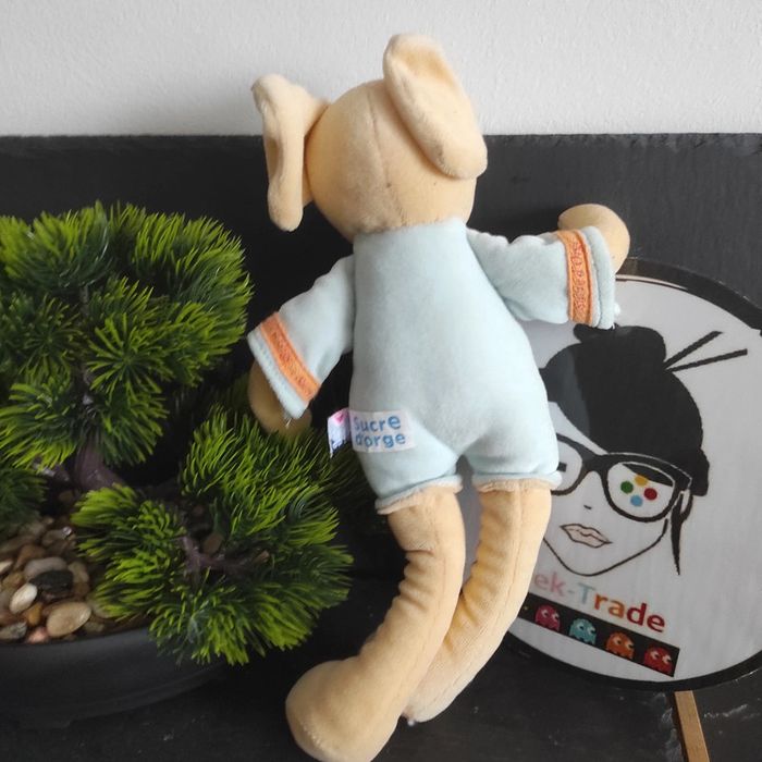 Doudou Peluche Poupee Sucre D'orge éléphant Jaune Beige Salopette Vert Bleu - photo numéro 2