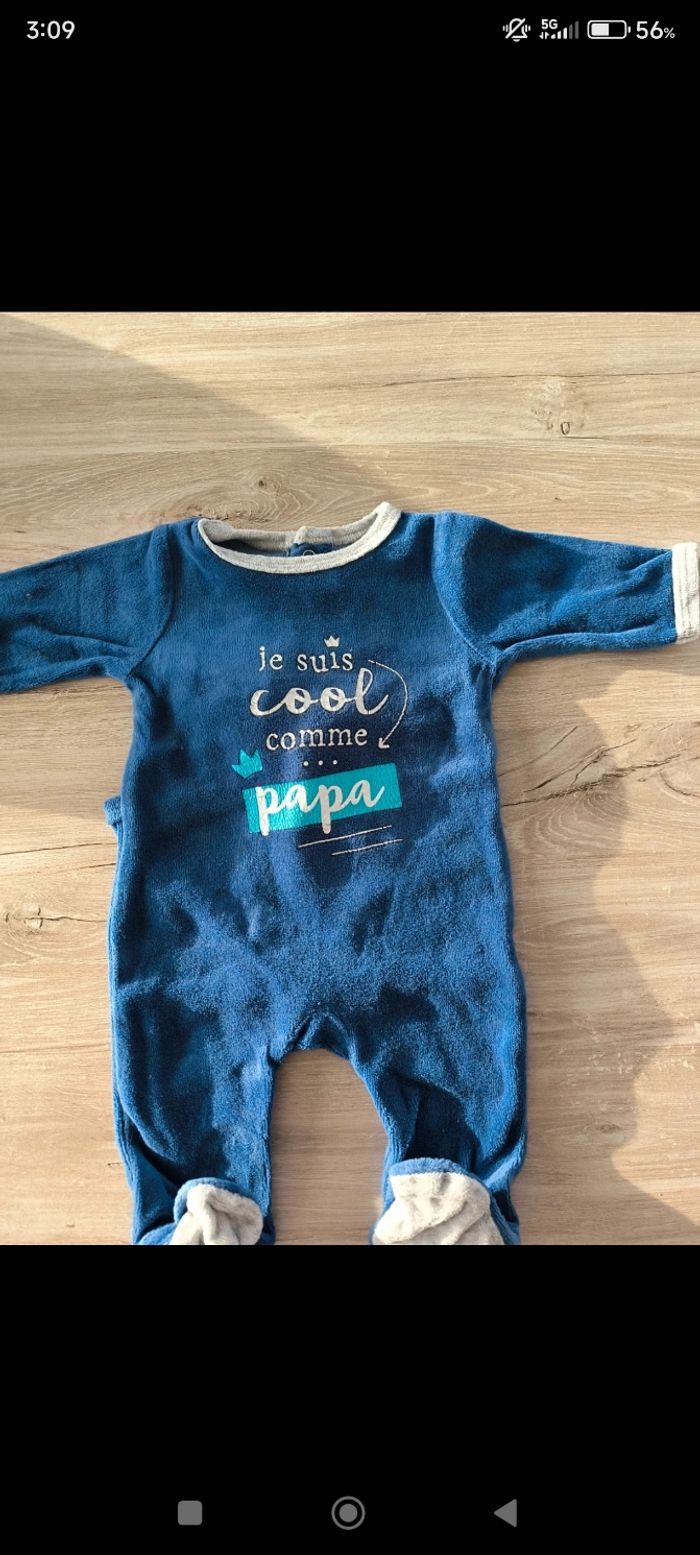 Pyjama taille 1 mois - photo numéro 2