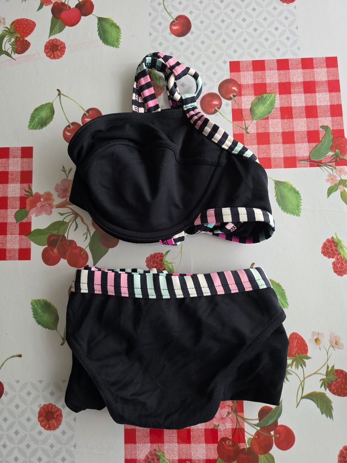 MAILLOT BAIN FEMME 2 PIÈCES NOIR /MULTICOLORE TAILLE 40 LE BAS ET LE HAUT TAILLE 90D MARQUE HECHTER - photo numéro 8