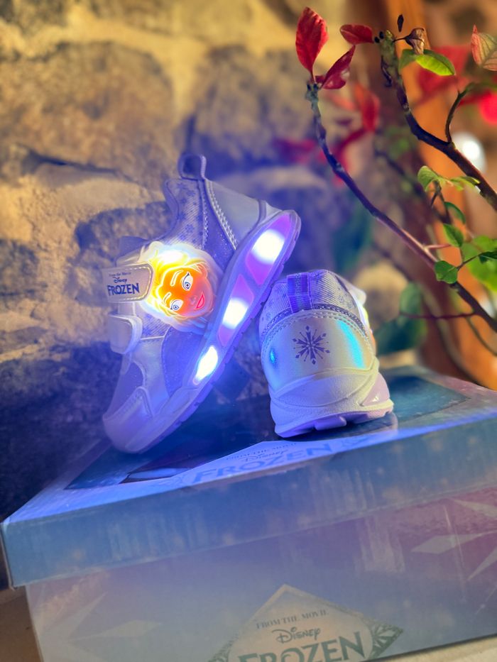 Basket lumineuse Disney Frozen - photo numéro 3