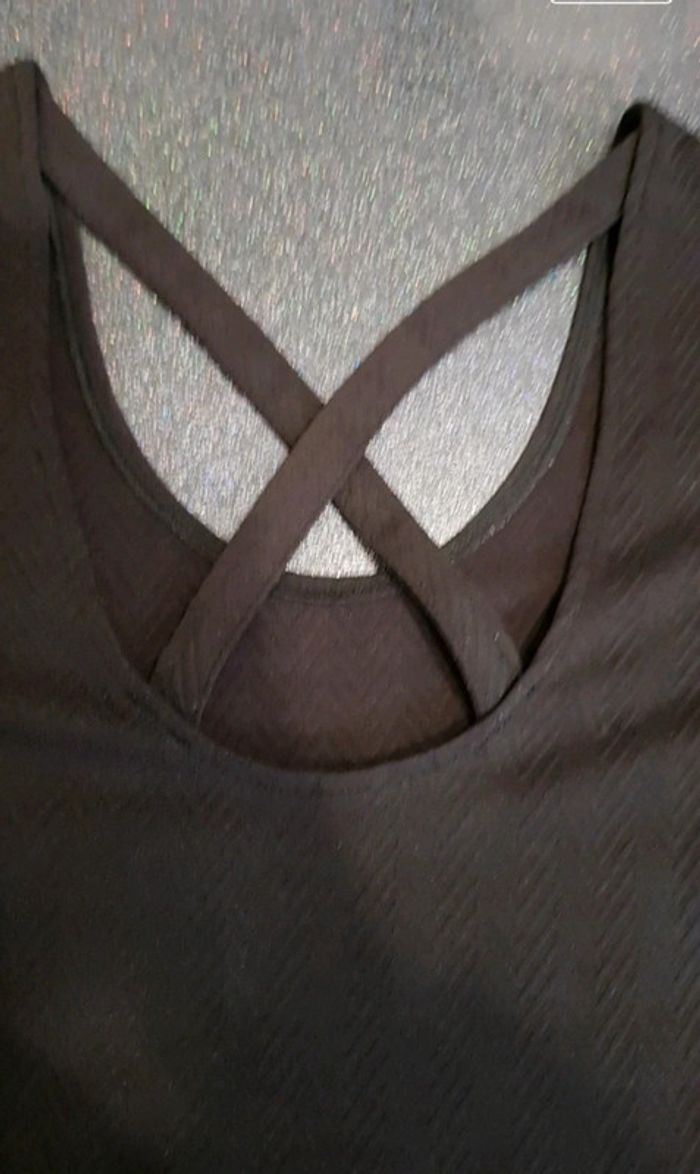 T shirt noir - photo numéro 3