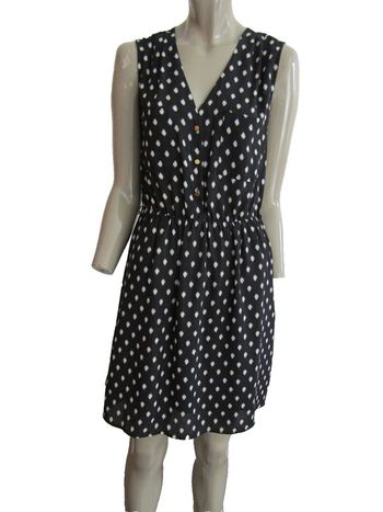 robe courte coupe vague tissu fluide doublé marque h&m taille indiquée 36 peut aller a un 38