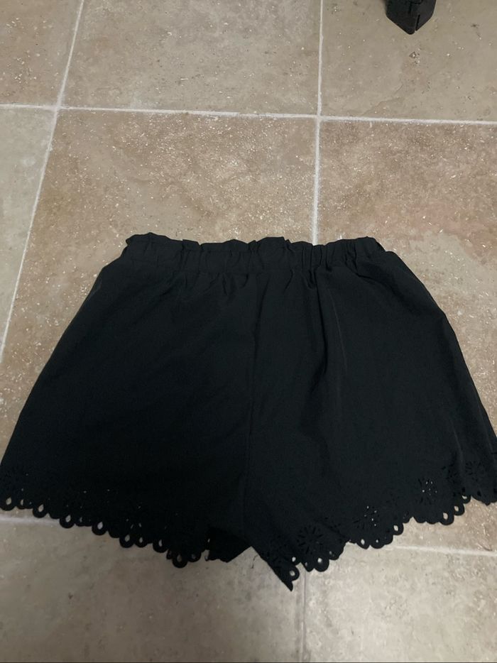 Short noir - photo numéro 2