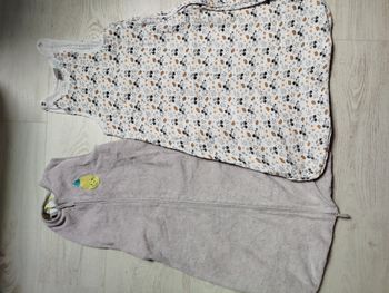 2 gigoteuses taille 2