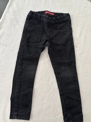 Jean noir simple 4 ans