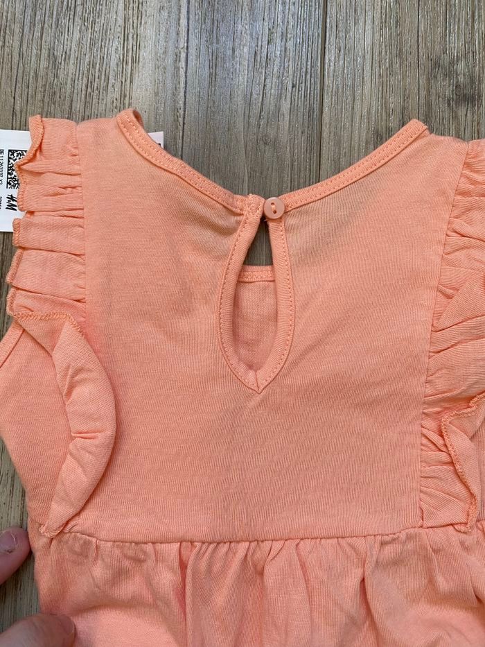 Robe H&m 18/24 mois été corail - photo numéro 3