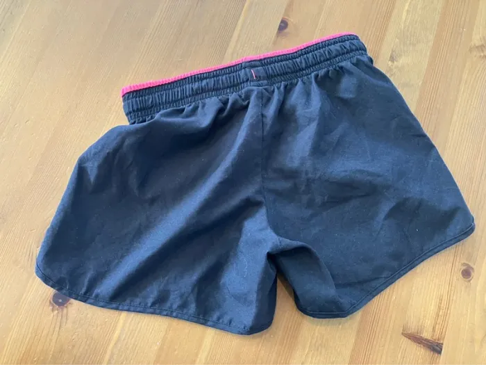Short running 8 ans - photo numéro 3