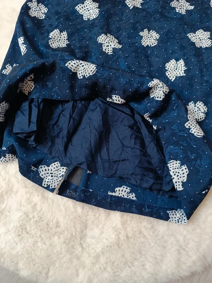 Ensemble vintage 2 pièces bleu marine fleurs blanches (taille 42/44) - photo numéro 7
