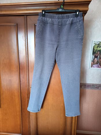 Jean taille 50 gris clair en coton et élasthane