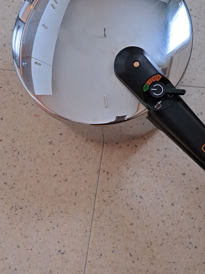 Cocotte-minute inox - photo numéro 7
