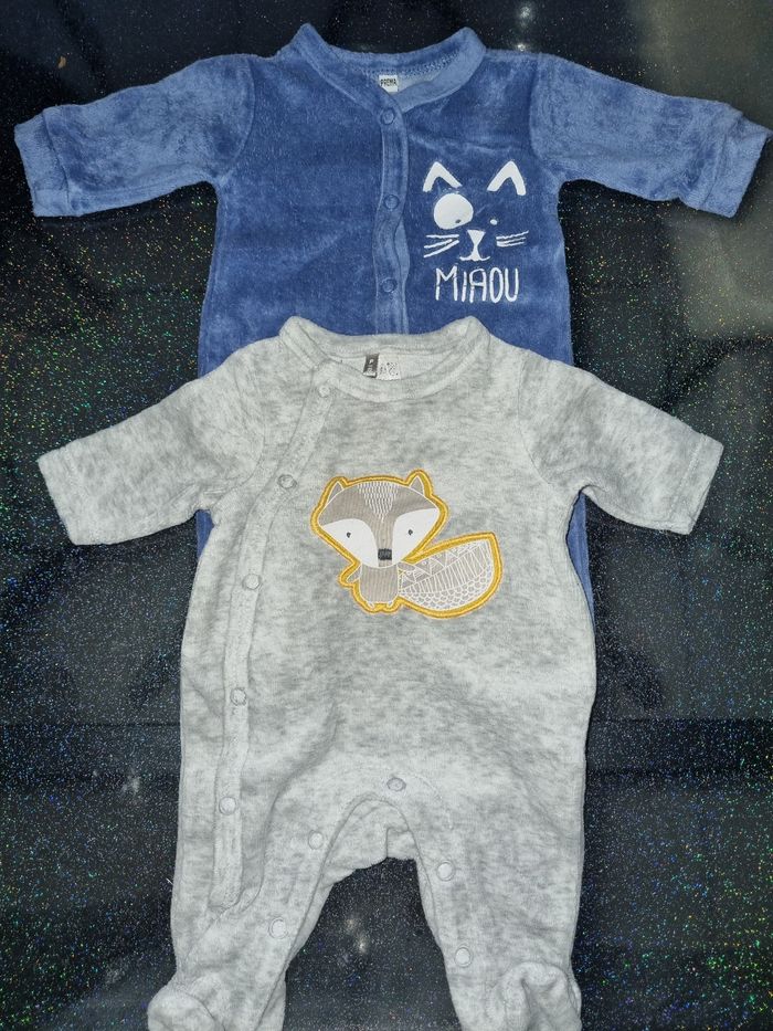 2 pyjamas prématuré
