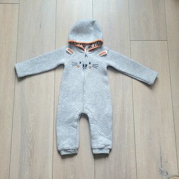 Surpyjama couleur gris et camel. Garçon 6 mois. Marque Orchestra