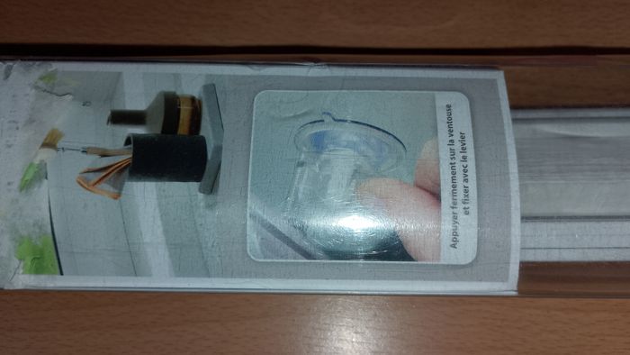 Store plissé avec ventouses - photo numéro 3