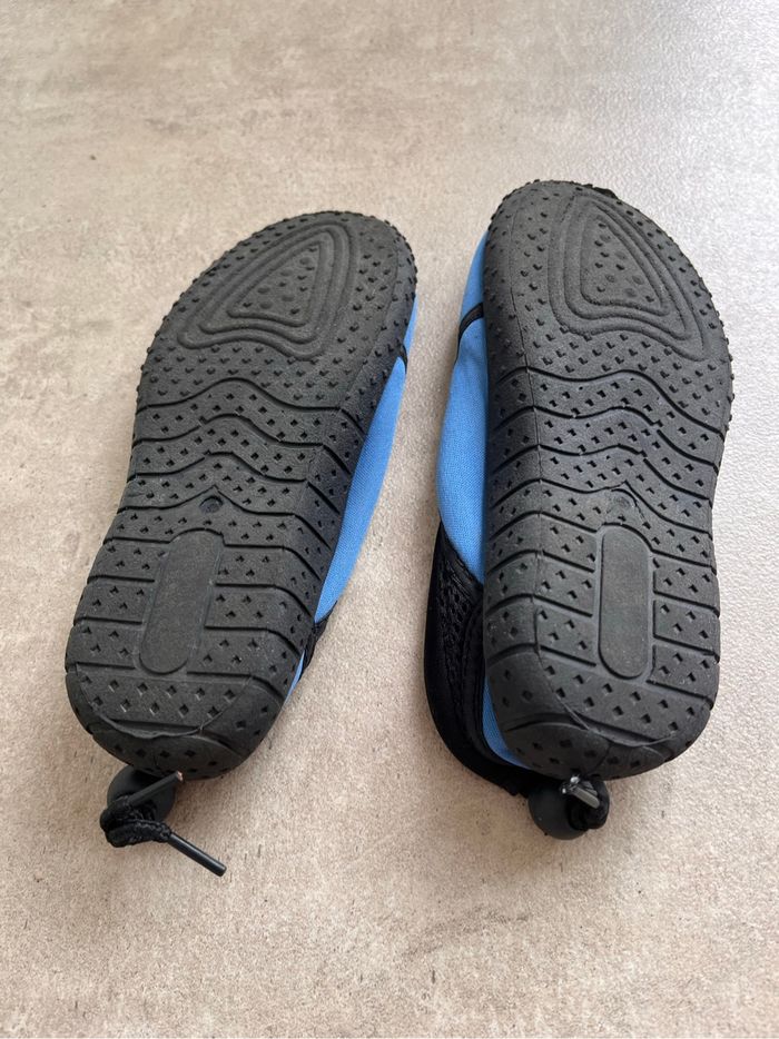 Chaussures aquatiques, pour sport et baignade, pointure 32 - photo numéro 5