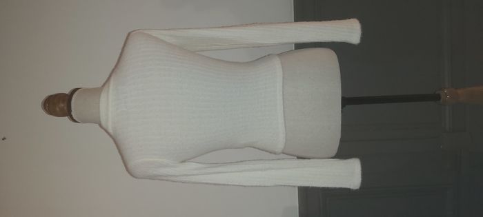 Pull Hollister XS - photo numéro 2