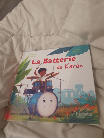Livre macdo la batterie de karan