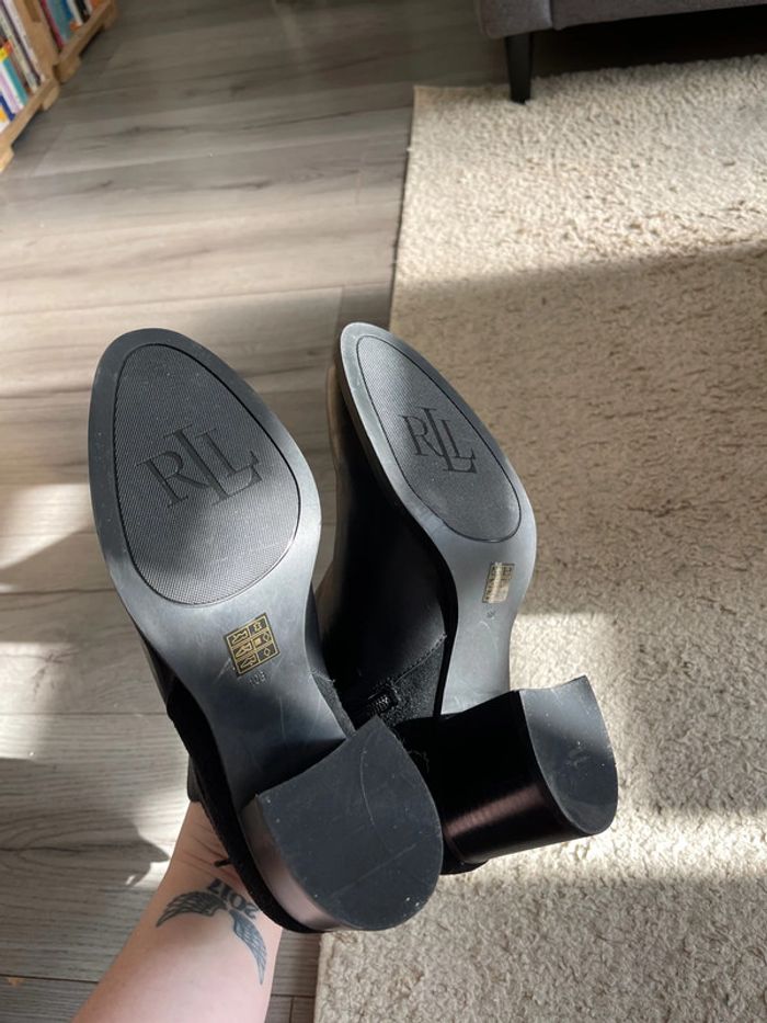 Bottines noires à talon de la marque Ralph Lauren neuves taille 42 - photo numéro 2