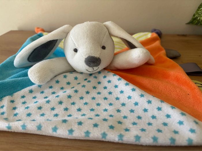 Doudou plat lapin bleu orange étoiles obaibi - photo numéro 3