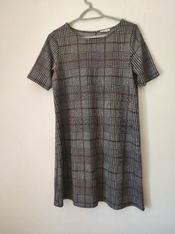 3 – Robe idéale pour la mi-saison : entre printemps et hiver ❄️🌸