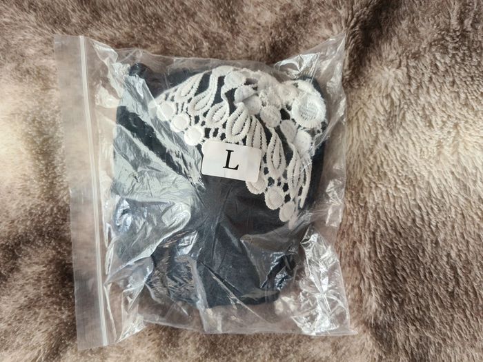 Bikini noir 2 pièces brodé - photo numéro 3