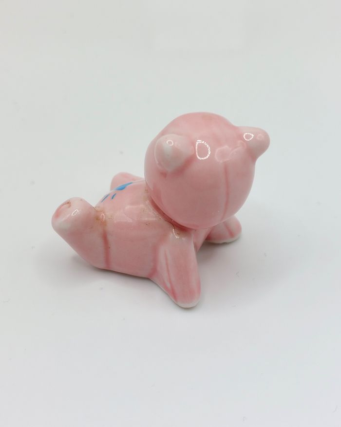 Petite figurine ours ourson rose en porcelaine 3,2 cm décoration ou collection - photo numéro 2