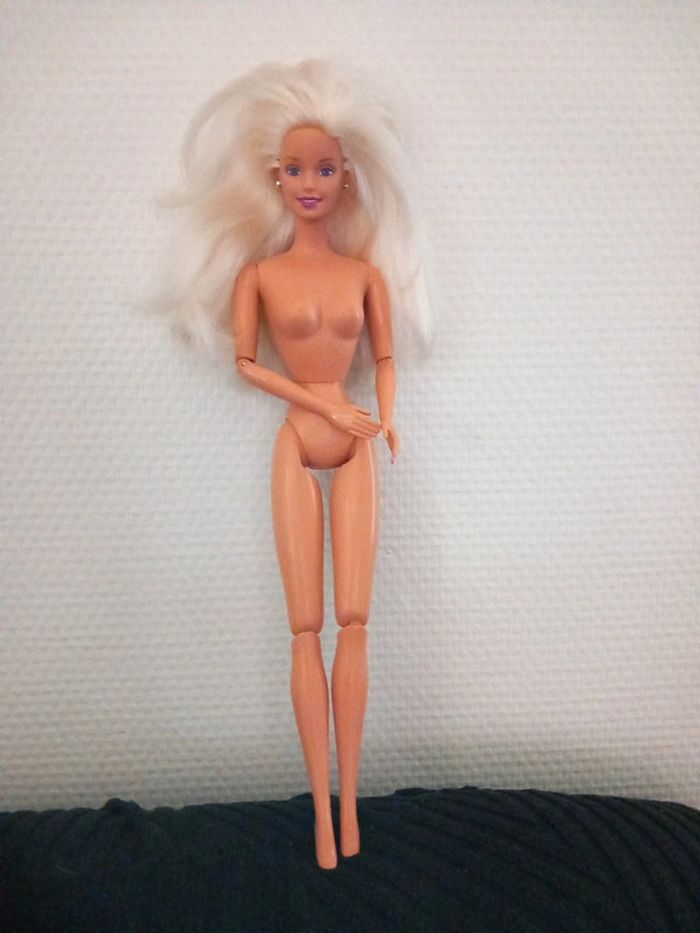 Barbie cavalière articulée. Horse lovin' 2002