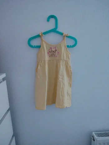 Robe Roi Lion Disney taille 4 ans