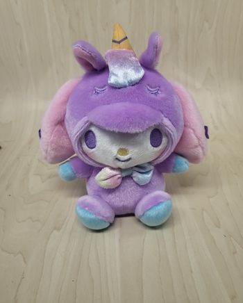 Petite peluche Sanrio My Melody Licorne violette