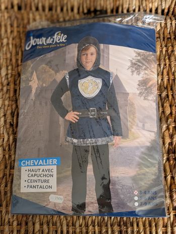 Déguisement Chevalier enfant 3-4 ans TBE