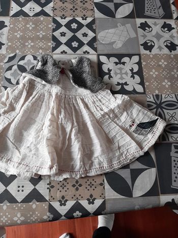 Robe orchestra taille 6 mois