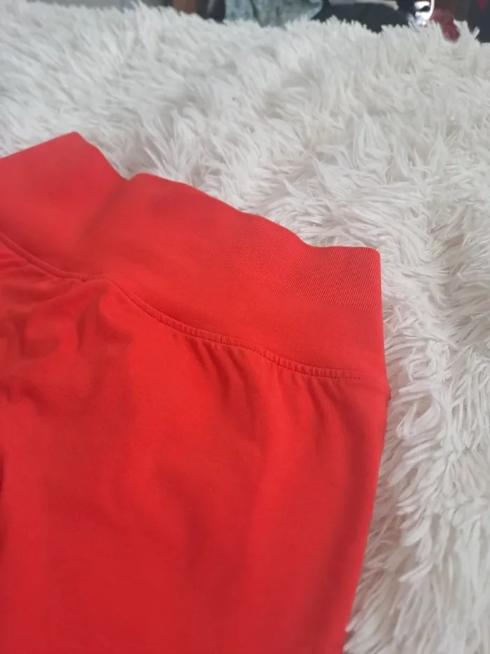 Short Women’s Best Define 2.0 XS – Lava Red 🔥 Neuf avec étiquette - photo numéro 3