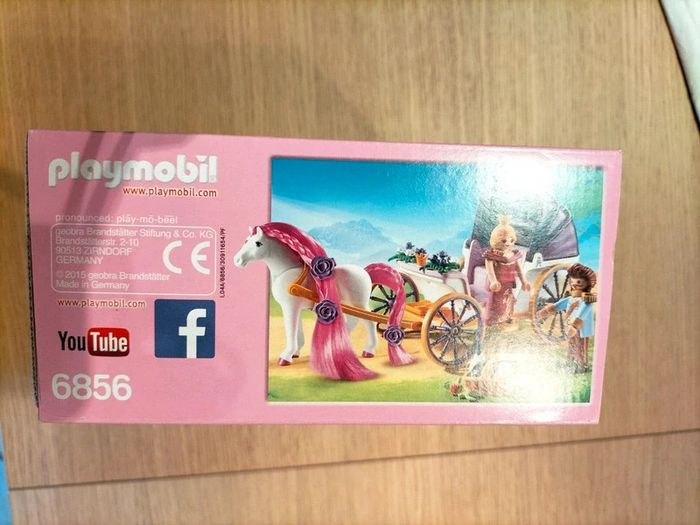 Playmobil Princess 6856 - Princesse et prince en calèche royale - photo numéro 16