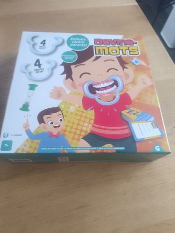 Jeu  de société " Devine mots"