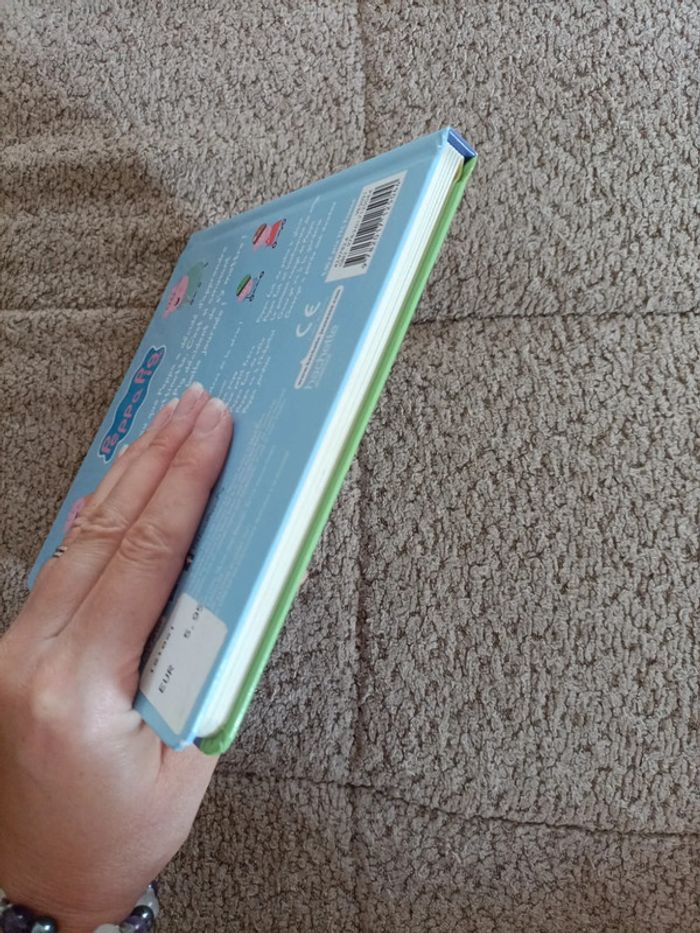 Livre Peppa pig cartonné : Peppa fait de la trottinette - photo numéro 6