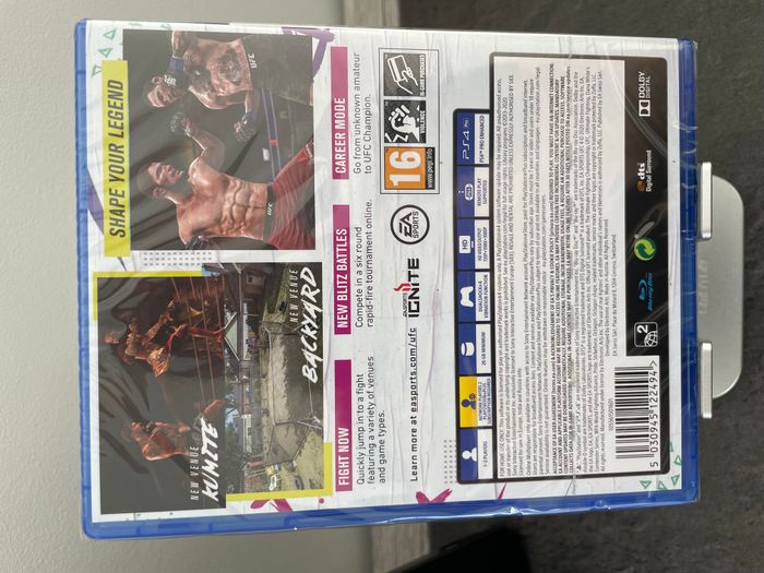 UFC 4 PS4 - photo numéro 2