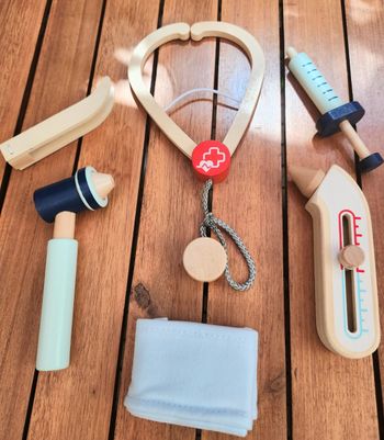 kit docteur en bois
