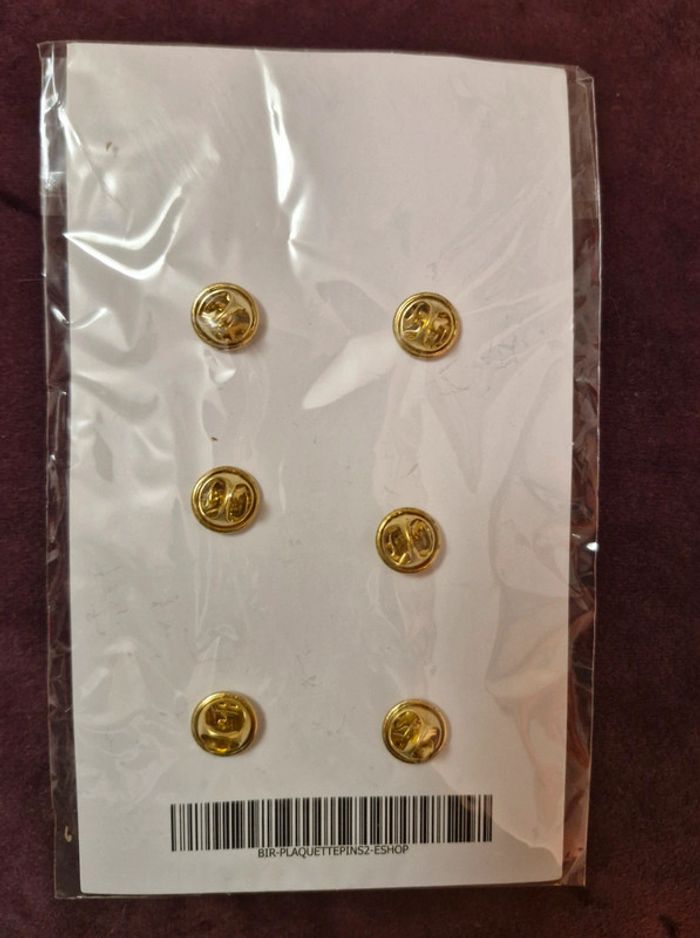 Lot de pin's Blissim Neuf sous blister - photo numéro 3